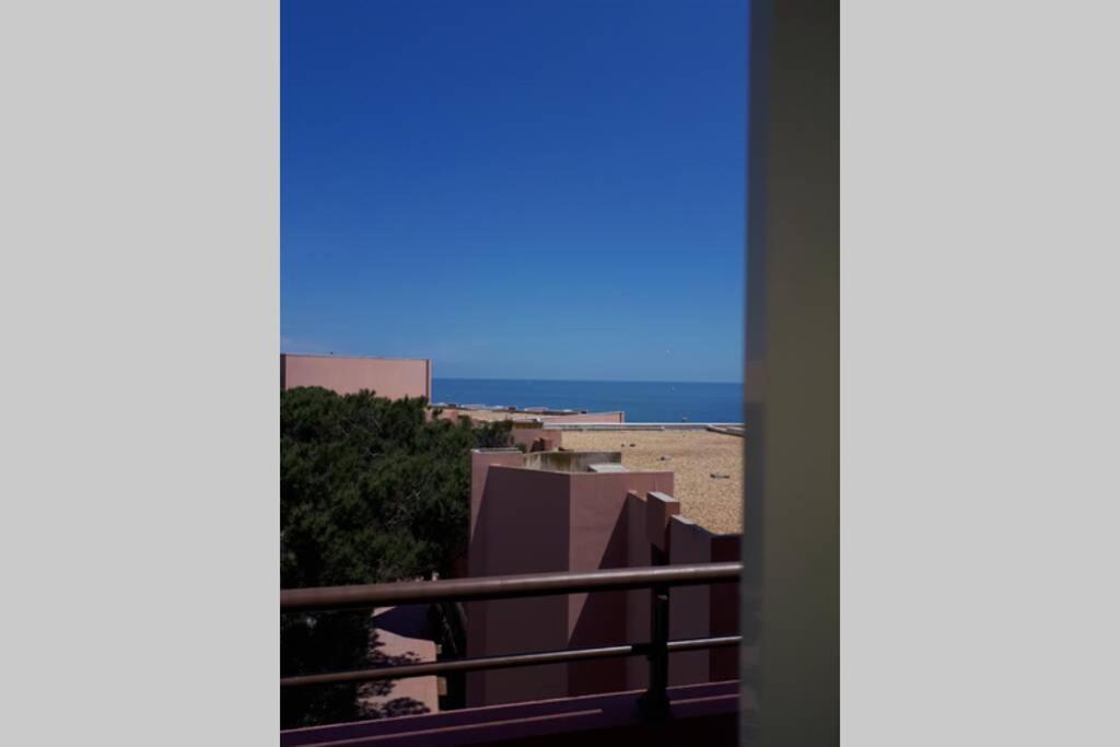 T2 climatisé vue sur mer, WIFI, piscine et parking Sète Esterno foto